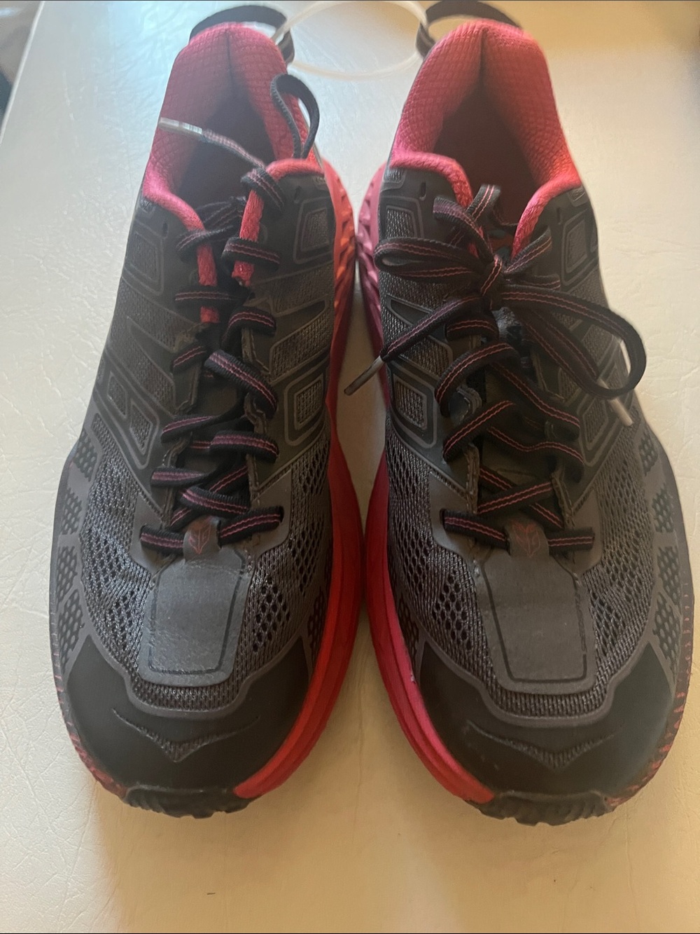 Hoka women’s  Athletic Shoes - Black fuchsia pink size 6.5